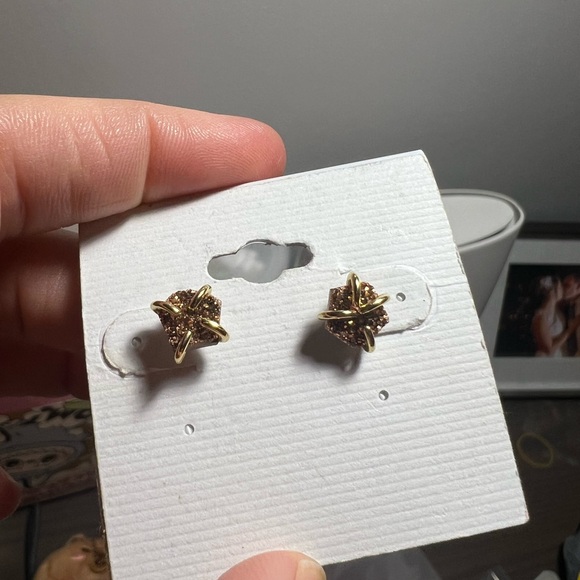 Bronze Rhinestone with gold prong stud earrings - Picture 9 of 11